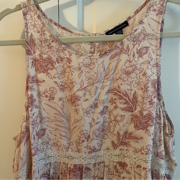 American Eagle Pink Floral Tank Top - Picture 2 of 4